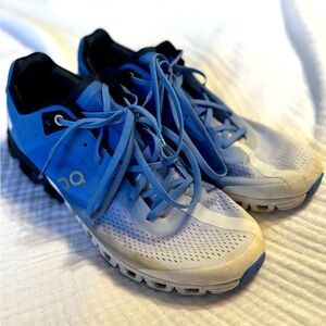 ON Running Cloud X Sneaker